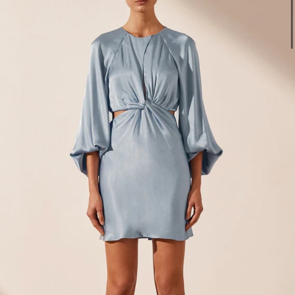 ANGELICA TWIST FRONT CUT OUT MINI DRESS - POWDER BLUE